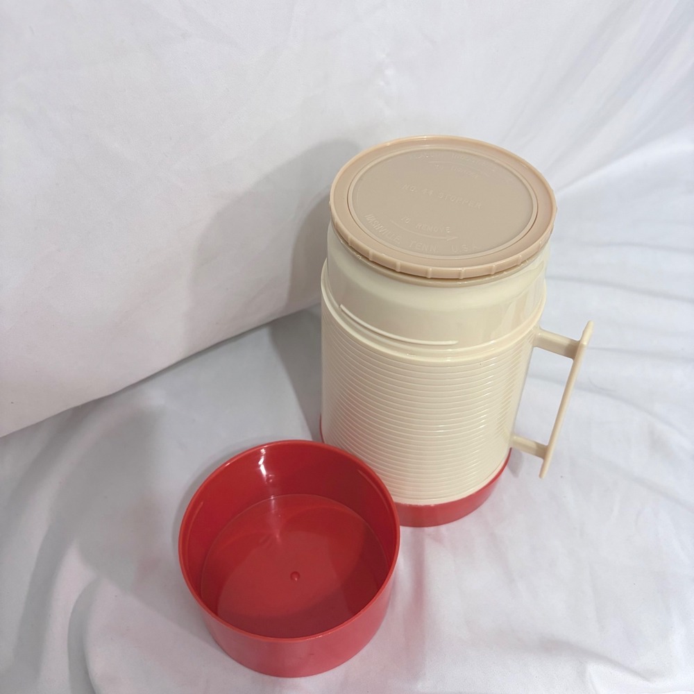 Vintage Aladdin Hy-Lo Thermos 1 Pint Red Cream Ribbed Handle No 44 Stopper - Picture 3 of 6